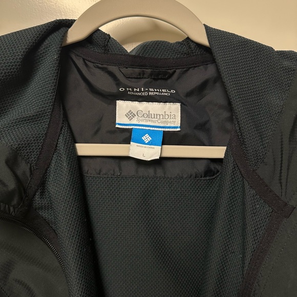 Columbia Black Hooded Raincoat - L - Picture 3 of 5